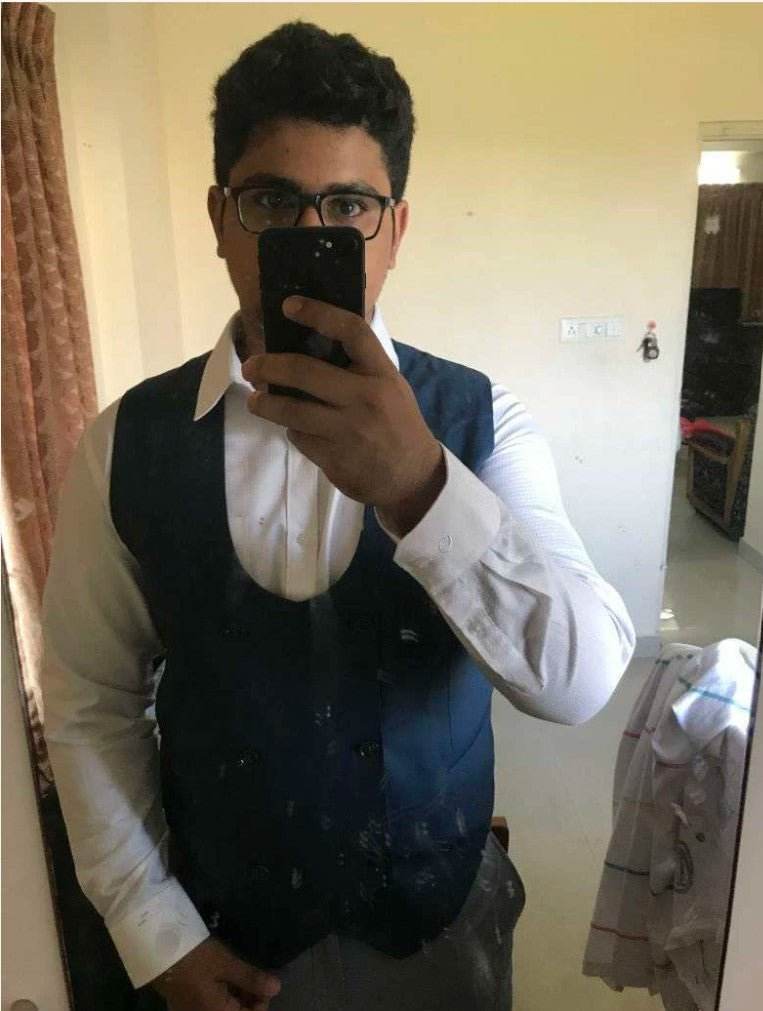 Men Solid Double Breasted Pointed Hem (ONLY VEST/NO SHIRT & TIE ) - styleflea